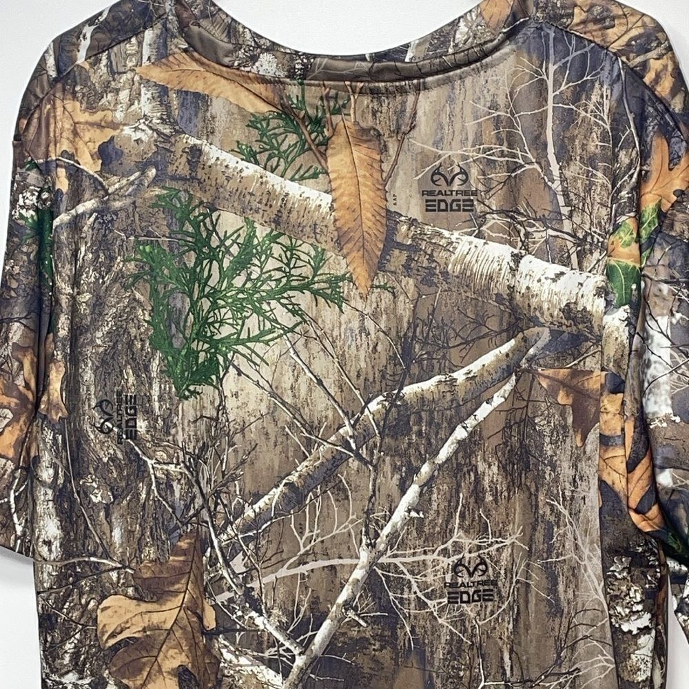 Realtree T-shirt  - Picture 6 of 7